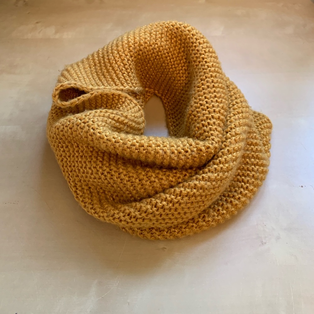 Yellow tube scarf from H&M